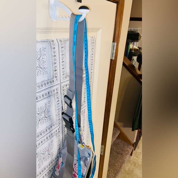 NWT Nylon Crossbody/Belt/Shoulder Totes-40”Adjustable Strap, 4 Gold Zip Pockets - Picture 11 of 16